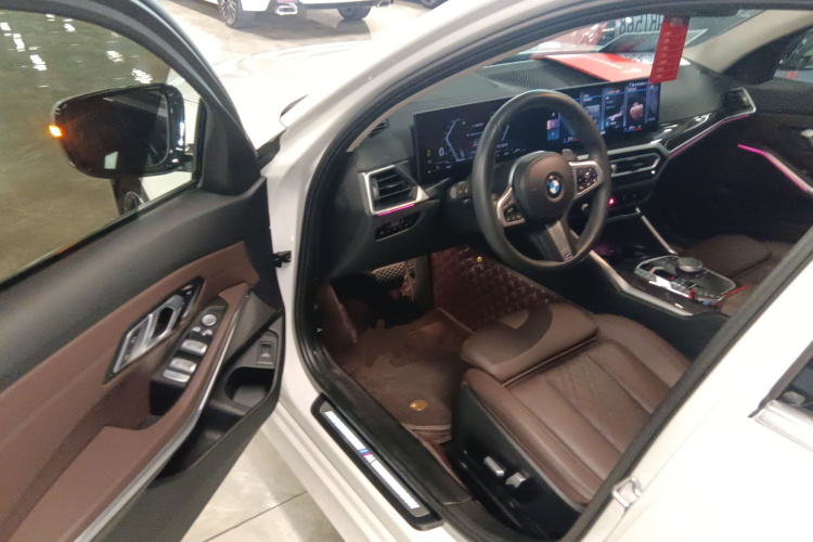 BMW 3 Series 2023 car image #16