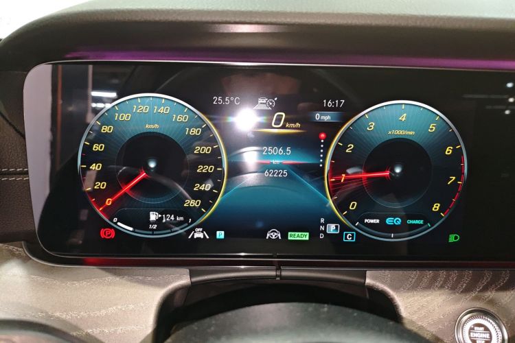 Mercedes-Benz E Class 2021 car image #16