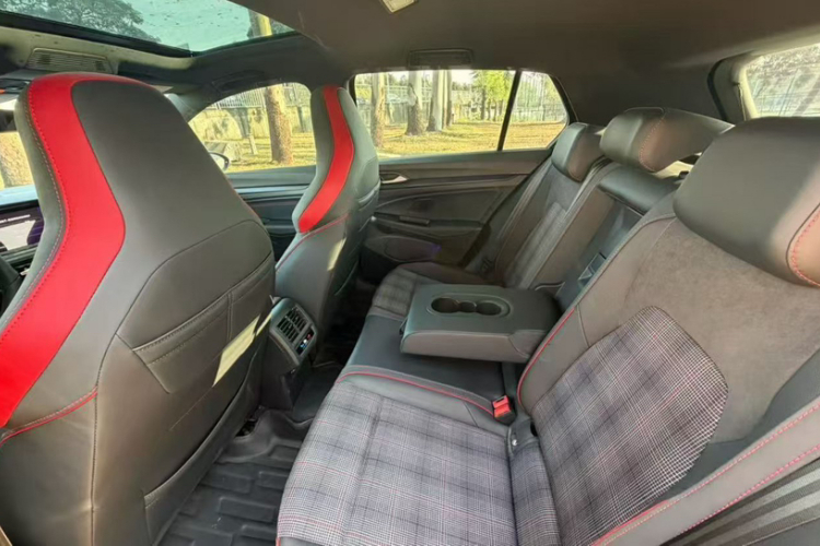 Volkswagen GolfGTI 2023 car image #16