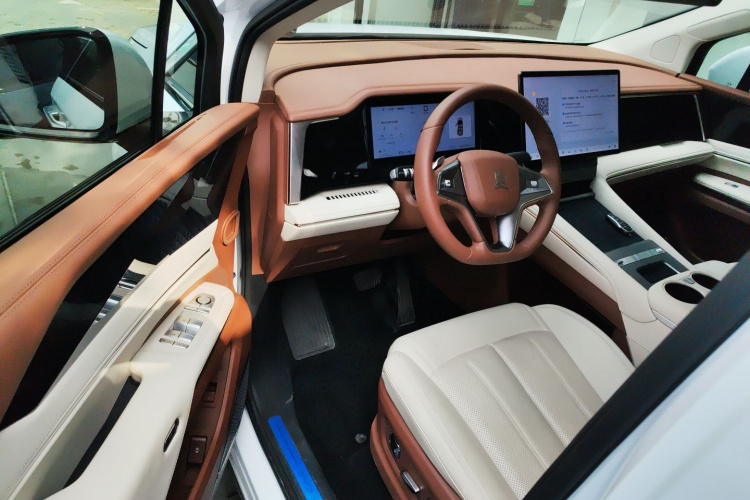 BYD Xia 2024 car image #16