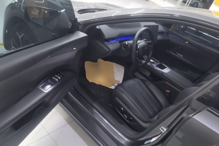 Deepal L07 2024 image de voiture #16