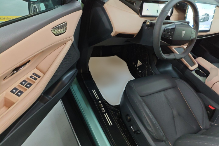 Deepal SL03 2022 car image #16