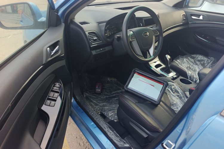 BYD e5 2022 car image #16