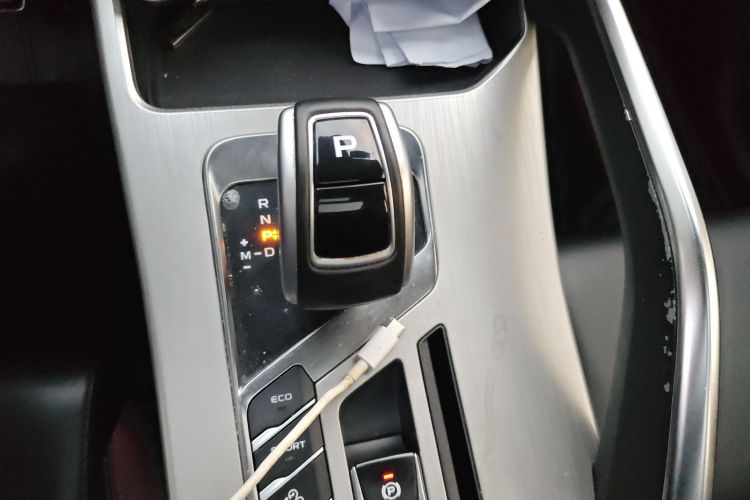 GEELY Coolray 2019 car image #16