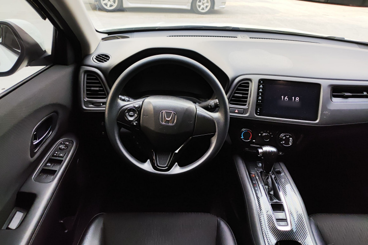 Honda VEZEL 2021 car image #16