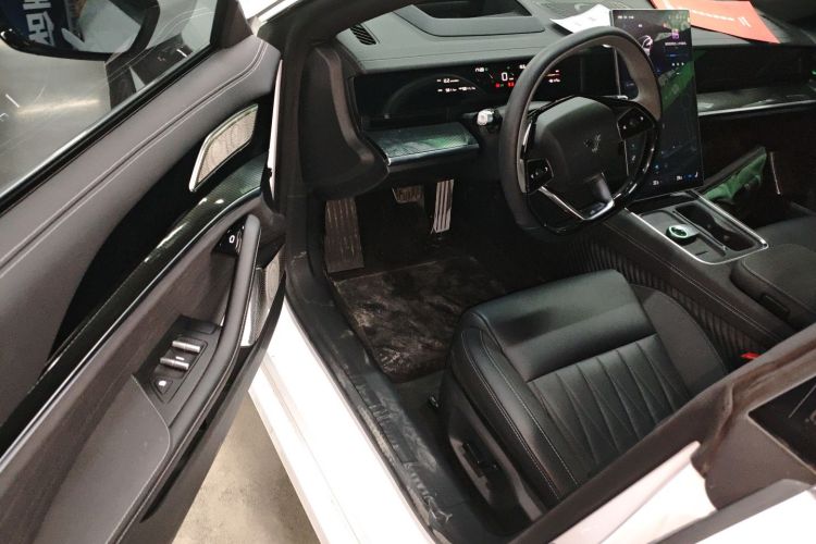 哪吒汽车 哪吒S猎装 2025 #16 哪吒汽车 哪吒S猎装 2025 汽车图片 #16