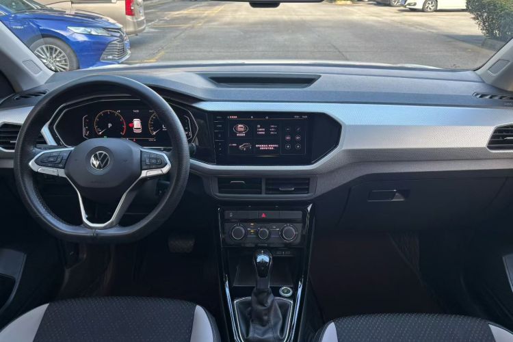 Volkswagen Tacqua 2021 car image #16