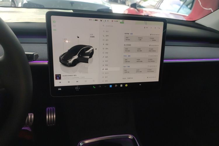 Tesla Model Y 2023 #16 Tesla Model Y 2023 car image #16