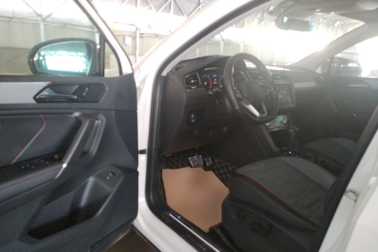 Volkswagen Tiguan X 2021 car image #16