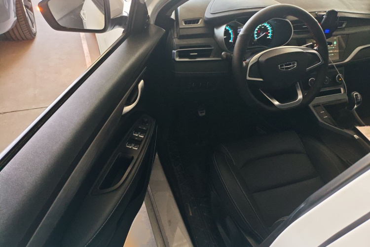 GEELY Emgrand 2022 #16 GEELY Emgrand 2022 car image #16