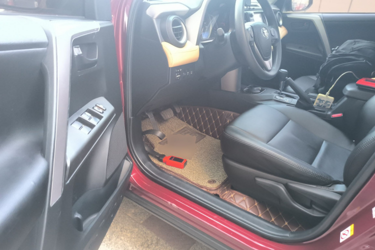 Toyota RAV4 2018 #16 Toyota RAV4 2018 car image #16