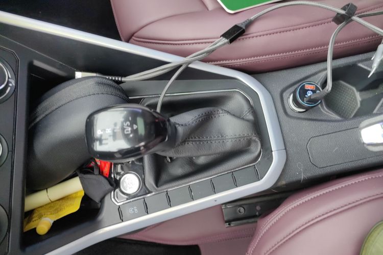 Polo 2021 car image #16
