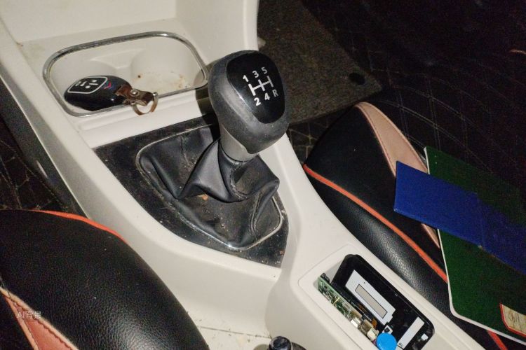 Soueast V5 Lingzhi 2017 car image #16