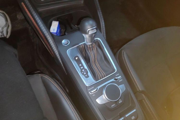 Audi Q2L e-tron 2022 car image #16