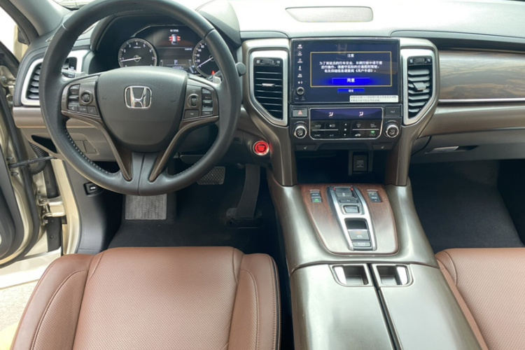 Honda UR-V 2018 immagine di auto #16
