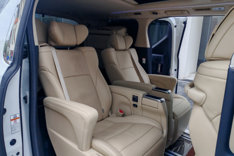 丰田 埃尔法 2021 汽车图片 #16