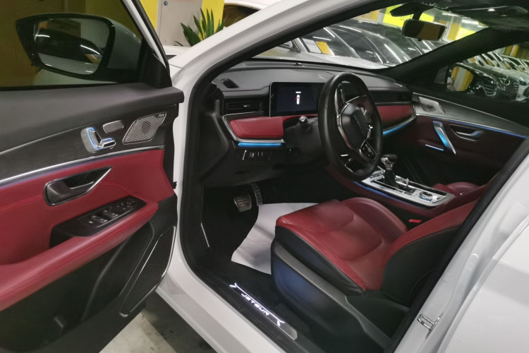 X70 PLUS 2022 car image #16