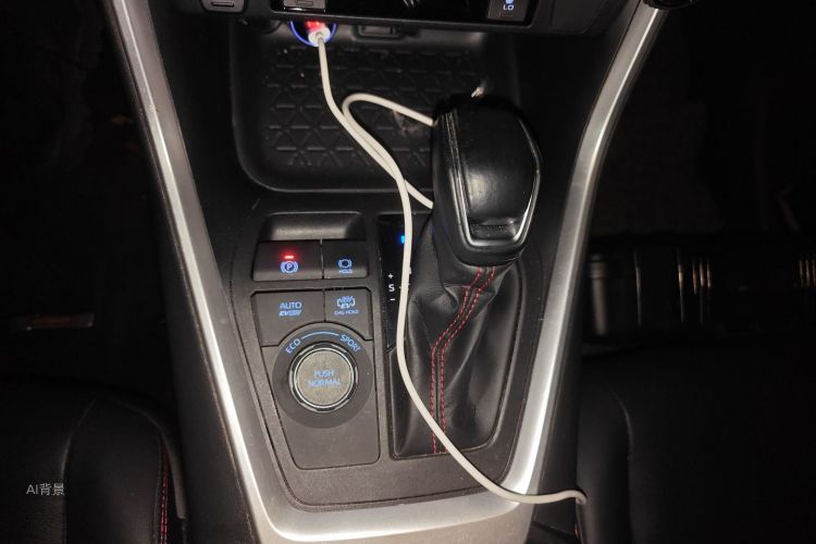 Toyota RAV4 Hybird E+ 2021 immagine di auto #16