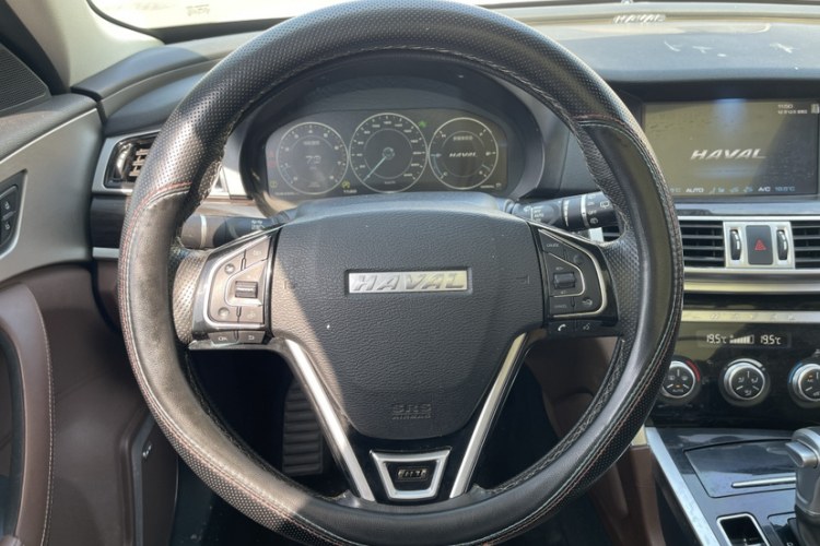 Haval 2018 car image #16