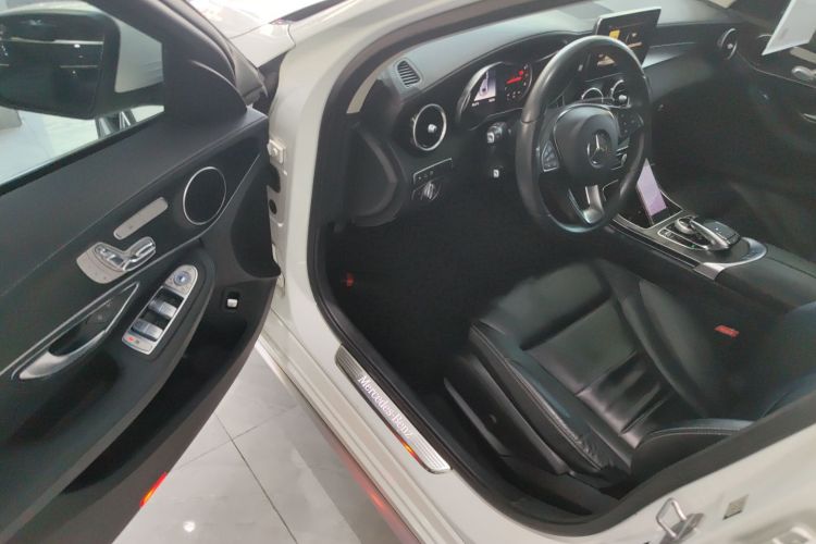 C Class 2018 #16 C Class 2018 car image #16