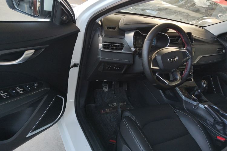 GEELY Emgrand 2022 car image #16