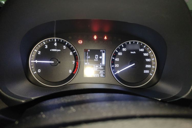 Hyundai ix25 2015 car image #16