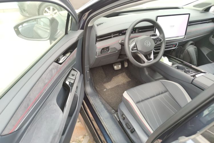 Volkswagen ID.7 Vizzion 2025 #16 Volkswagen ID.7 Vizzion 2025 car image #16