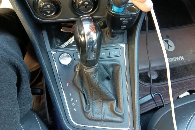 Volkswagen Gran Lavida 2017 immagine di auto #16