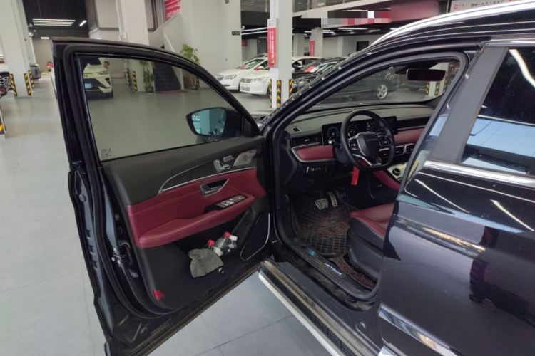 X70 PLUS 2021 car image #16