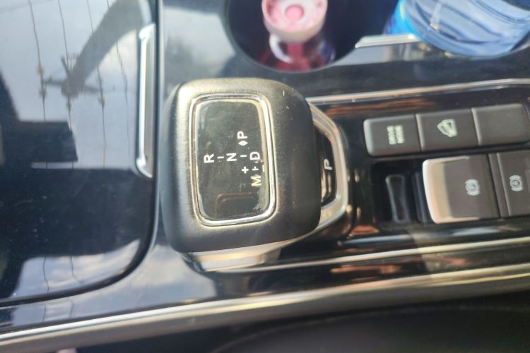T5 2022 car image #16