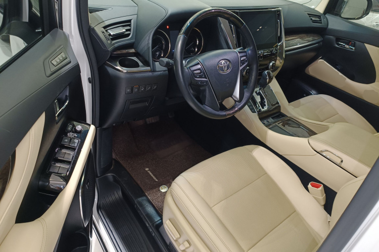 Toyota Alphard 2021 #16 Toyota Alphard 2021 car image #16