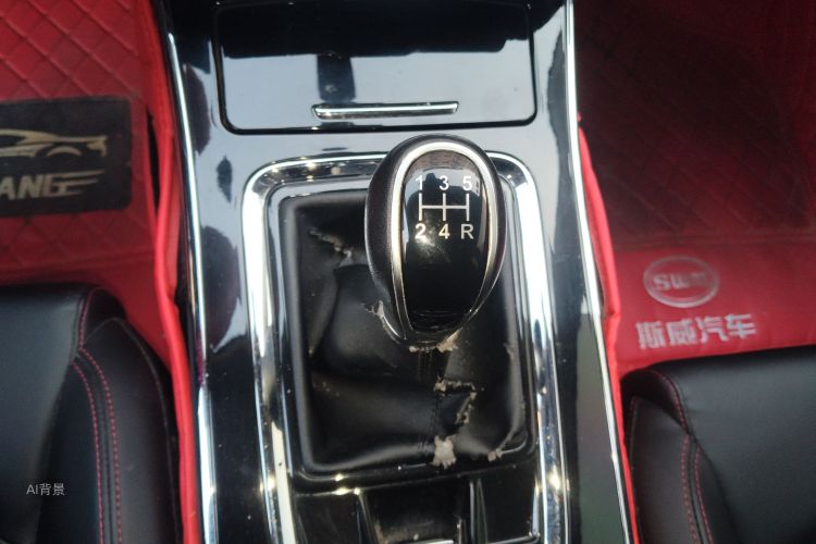 SWM斯威汽车 SWM斯威G05 2019 汽车图片 #16