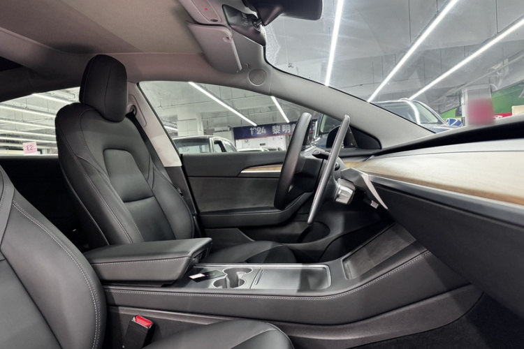 2022 #16 2022 car image #16