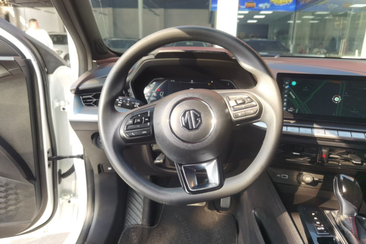 5 2021 #16 5 2021 immagine di auto #16