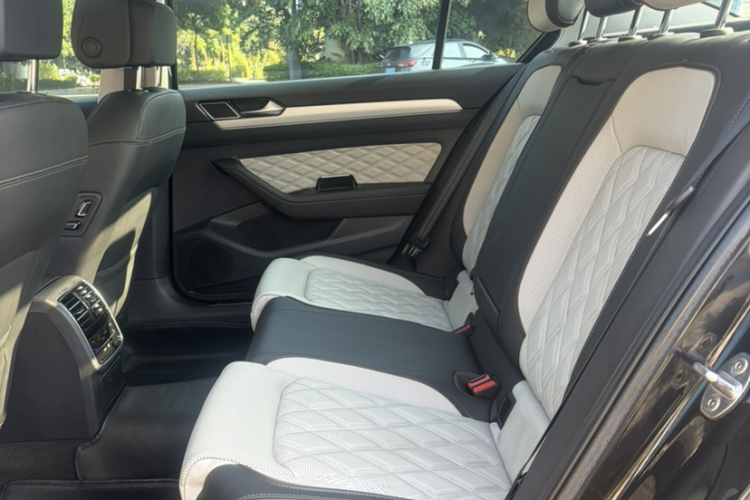 Volkswagen Magotan 2023 #16 Volkswagen Magotan 2023 car image #16