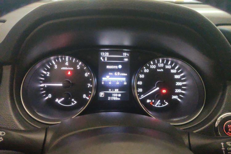 Nissan Qashqai 2023 #16 Nissan Qashqai 2023 car image #16