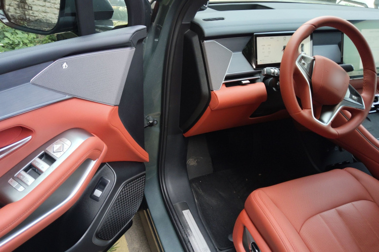 BYD Tang L 2025 car image #16