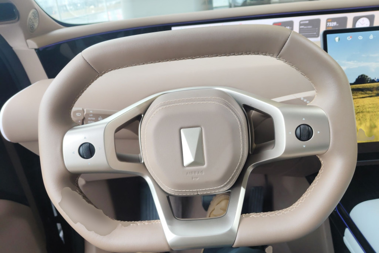 Avatr 07 2025 car image #16