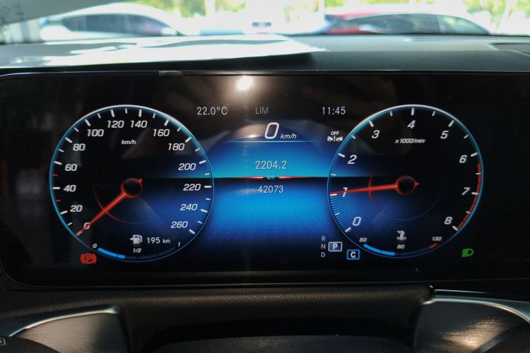 Mercedes-Benz GLB Class 2023 #16 Mercedes-Benz GLB Class 2023 car image #16