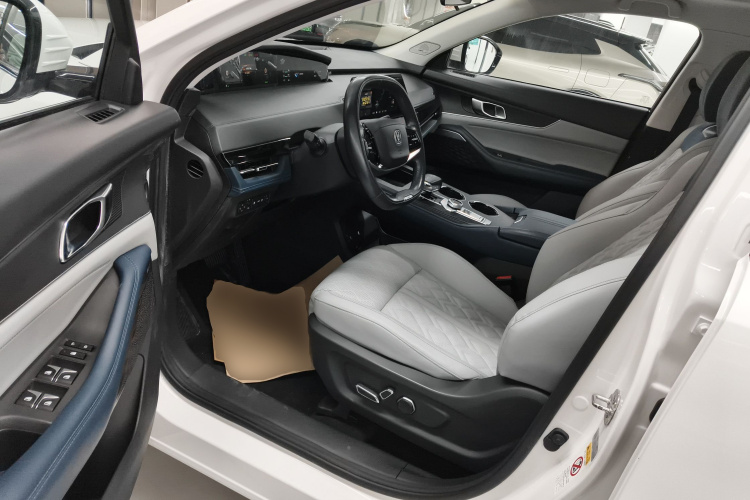 Changan UNI-K iDD 2023 #16 Changan UNI-K iDD 2023 car image #16