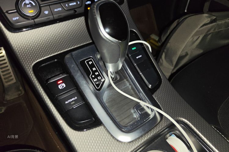 GEELY Emgrand GS 2018 car image #16