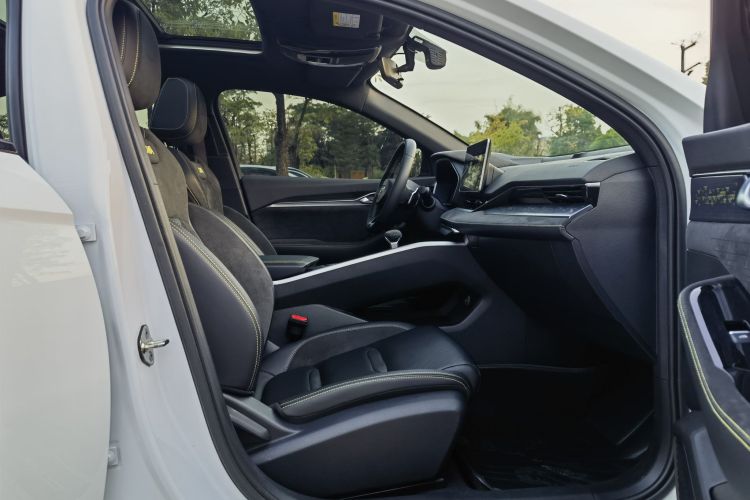Preface 2022 car image #16