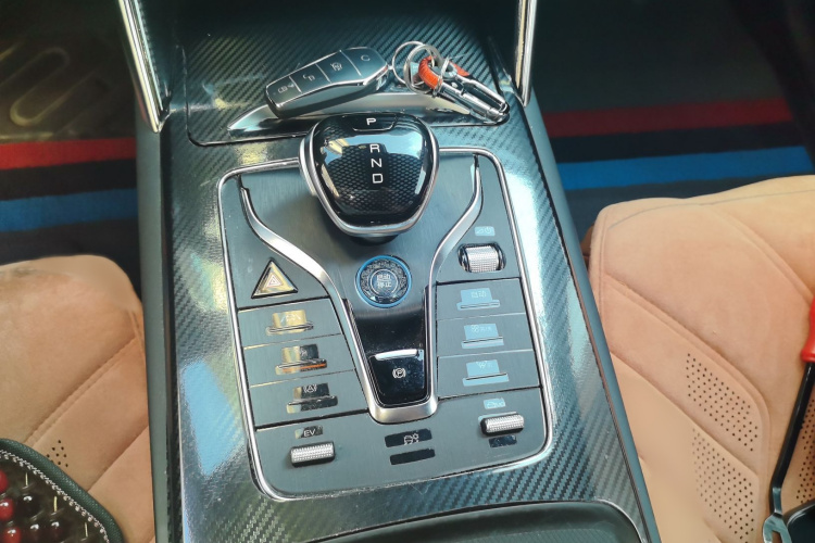 BYD Tang New Energy 2023 #16 BYD Tang New Energy 2023 car image #16