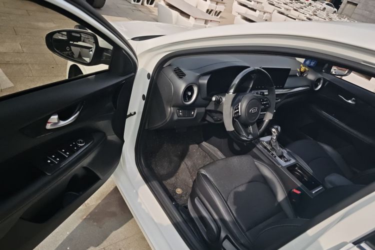 起亚 起亚K3 2020 汽车图片 #16