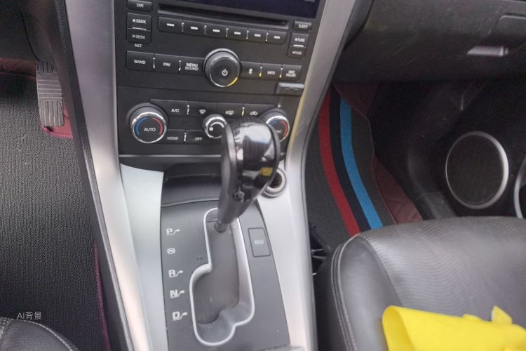 Chevrolet Captiva 2015 car image #16