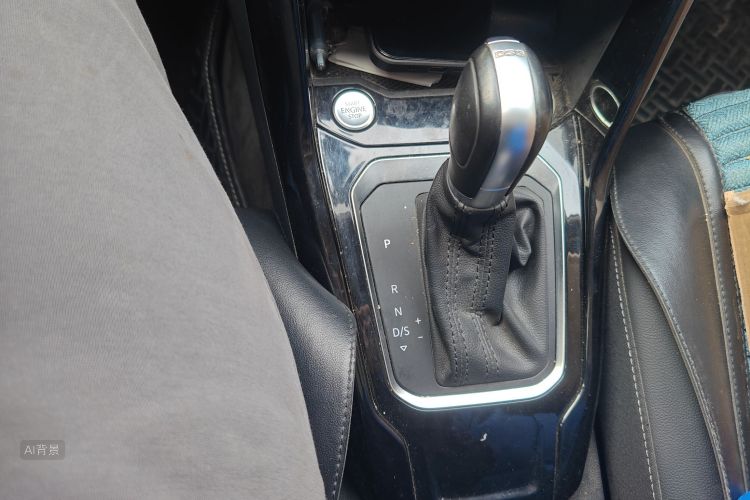 T-Roc 2019 car image #16