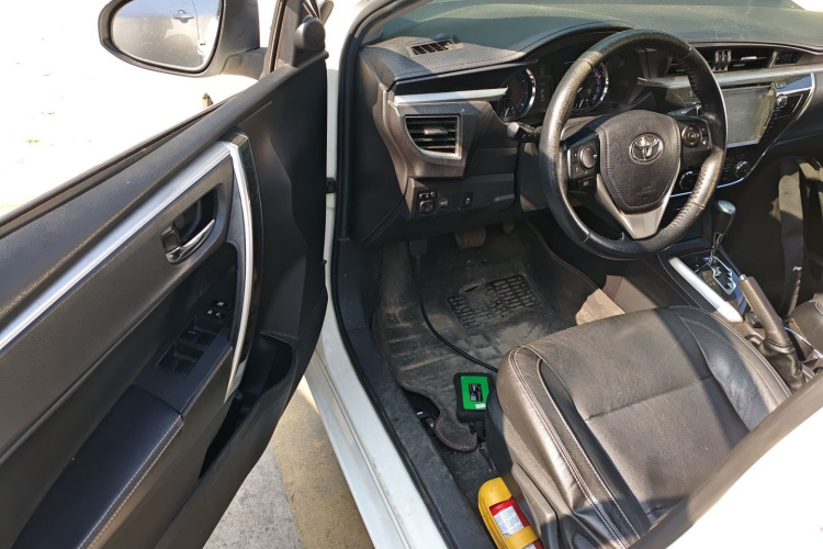 Corolla 2015 #16 Corolla 2015 car image #16