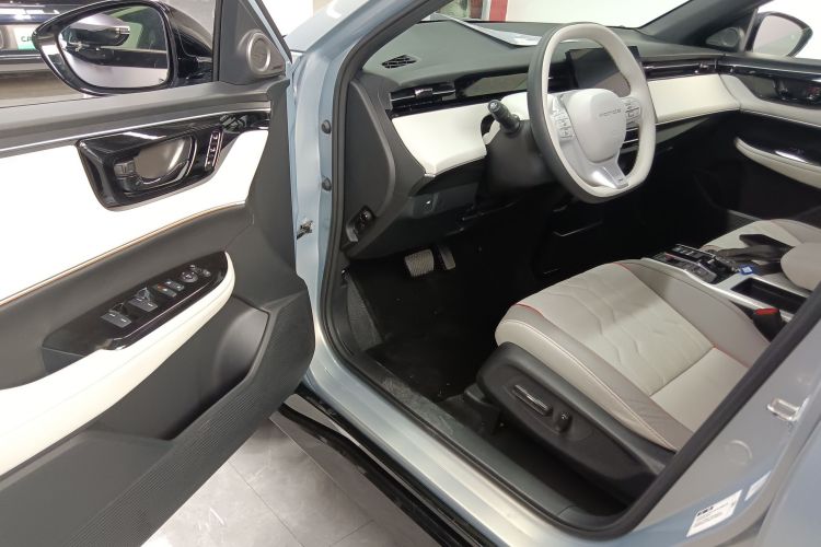 Honda e:NS2 2024 #16 Honda e:NS2 2024 car image #16