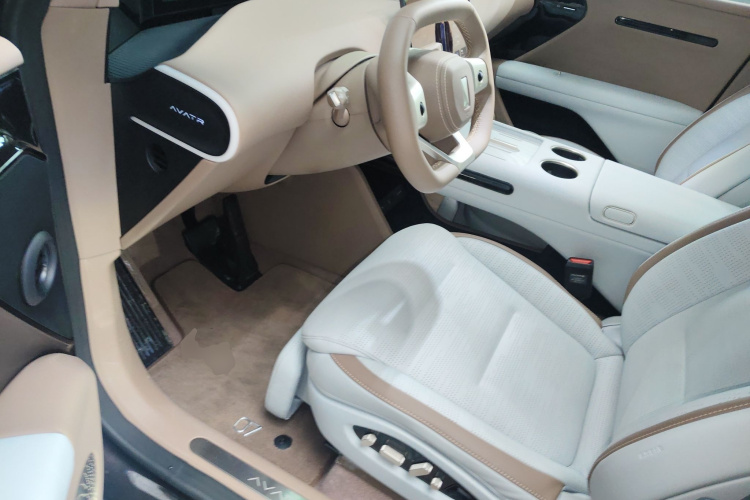 Avatr 07 2025 car image #16