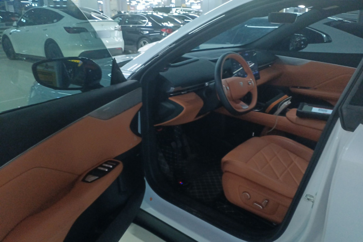 Deepal S05 2025 immagine di auto #16